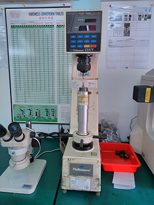 Rockwell Hardness Tester